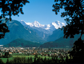 easyJet, a leading low-fare airline, has announced two new routes from the United Kingdom to Switzerland just in time for the 2008-09 ski season.