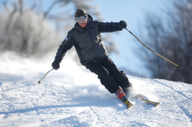 A skier enjoying the slopes of Mt. Sunapee, New Hampshire.